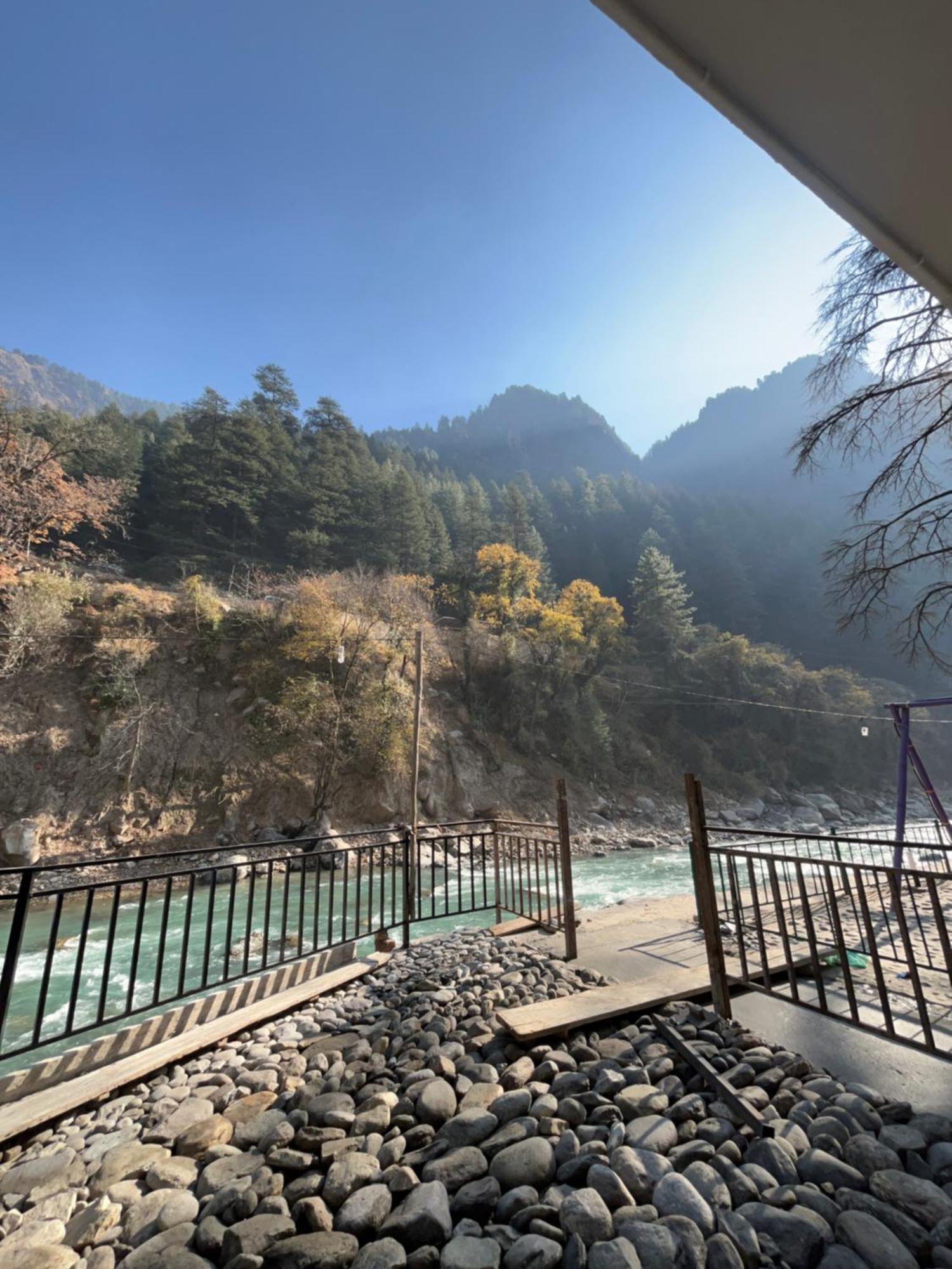 Hom House Of Mannmauji Riverside Kasol Exteriör bild