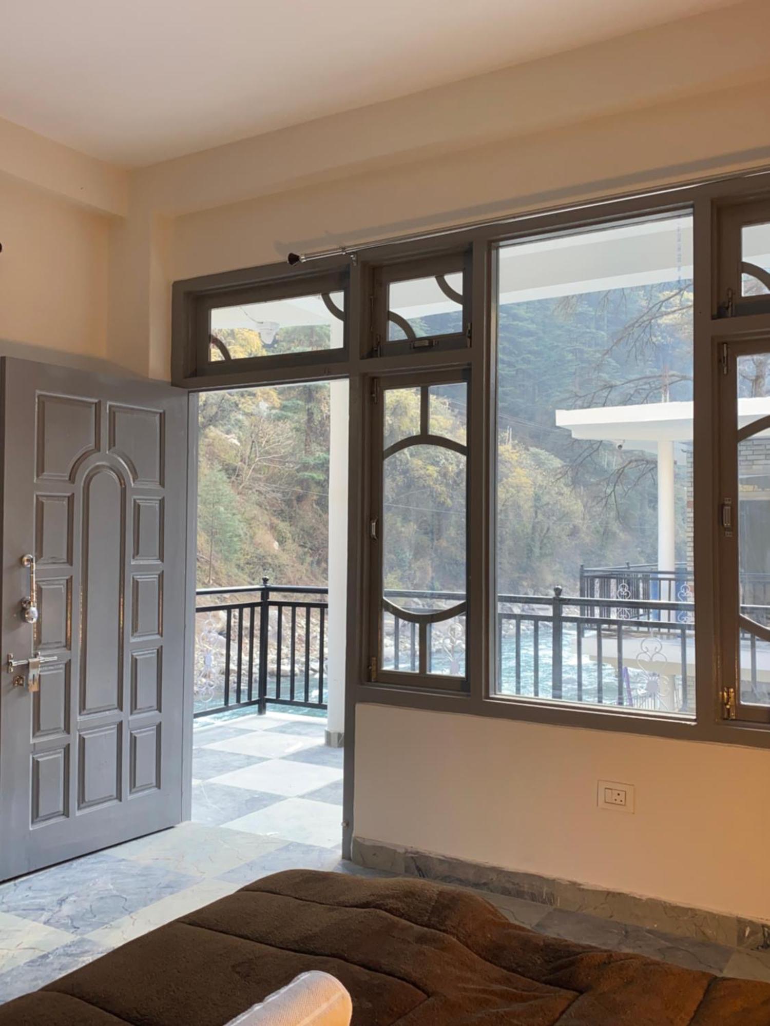 Hom House Of Mannmauji Riverside Kasol Exteriör bild
