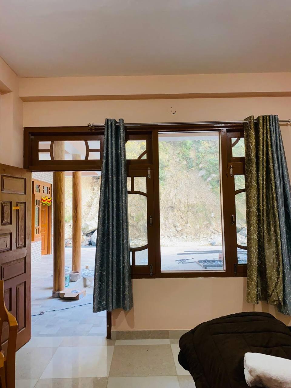 Hom House Of Mannmauji Riverside Kasol Exteriör bild