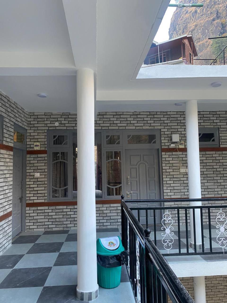 Hom House Of Mannmauji Riverside Kasol Exteriör bild